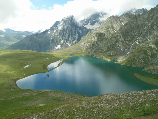 Krishansar Vishansar Lake trek