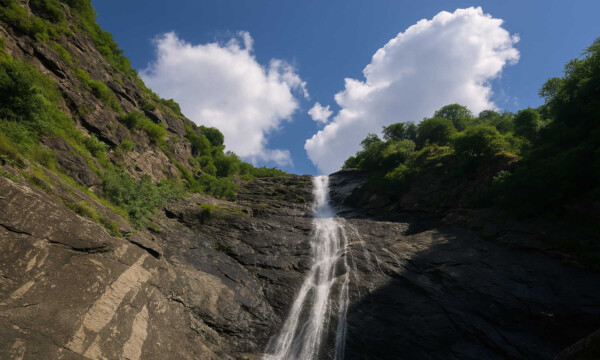 Lam Tral Waterfall